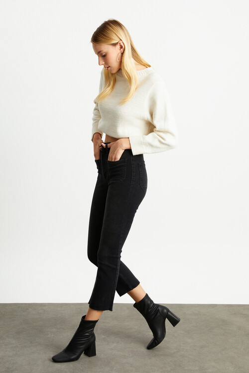 W1637 ANTRASİT ÖNDEN CEPLİ FLARE JEAN