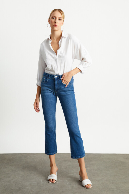 W1640 ORTA MAVİ FLARE JEAN